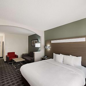 King Suite Mobility accessible
